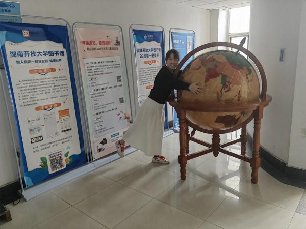 图书馆欢迎你呀.jpg