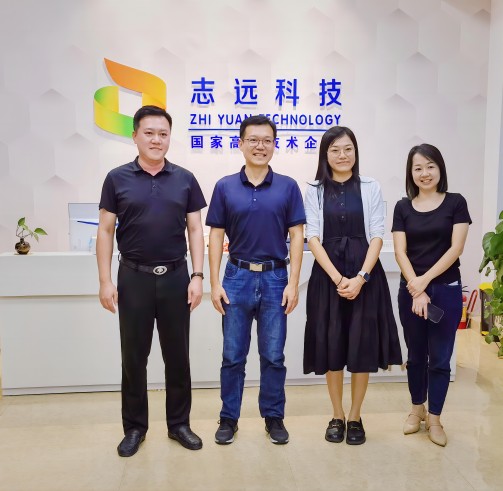 合影留念.jpg 合影留念.jpg