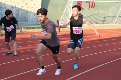 学生组竞技7.JPG 学生组竞技7.JPG