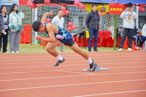 学生组竞技6.JPG 学生组竞技6.JPG