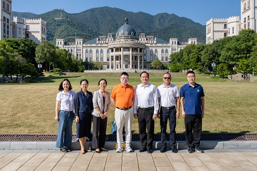 双方合影.jpg