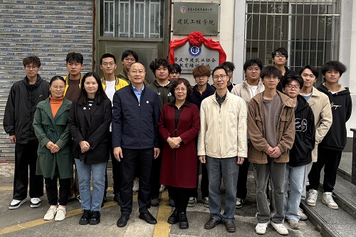 双方合影.jpg 双方合影.jpg