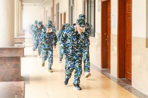 现场演练1.jpg 现场演练1.jpg