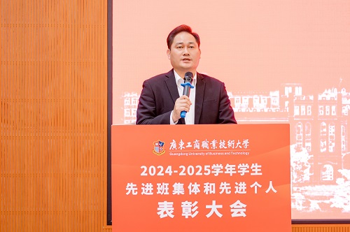 卢景值讲话.jpg 卢景值讲话.jpg