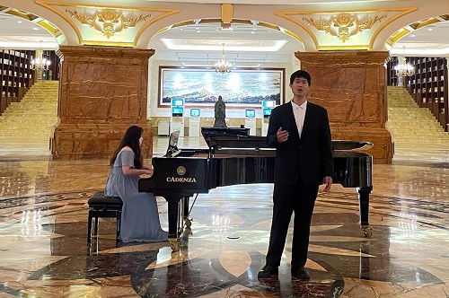 演出现场4.jpg 演出现场4.jpg