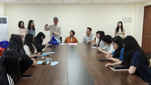 招生会议现场.jpg 招生会议现场.jpg