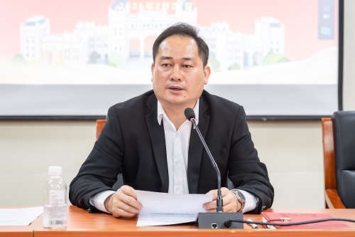 卢景值讲话.jpg 卢景值讲话.jpg