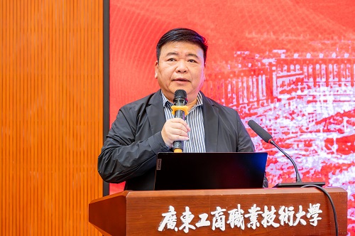 莫秀全讲话.jpg