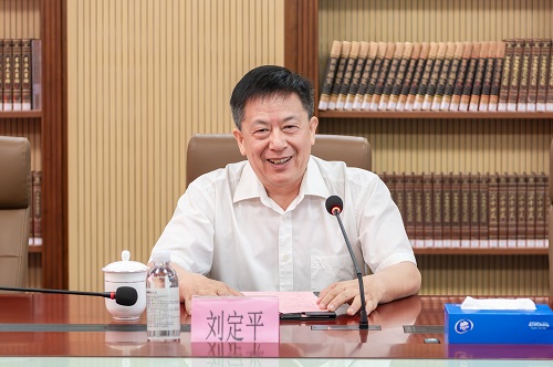 刘定平致辞.jpg